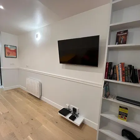 Appartement T3 Familial Et Neuf Aux Portes De Paris à Et Parking